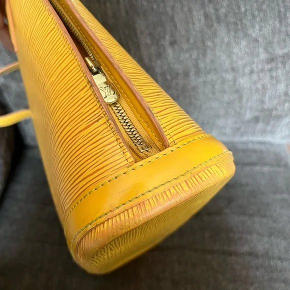 Lussac yellow epi - Picture 9 of 16